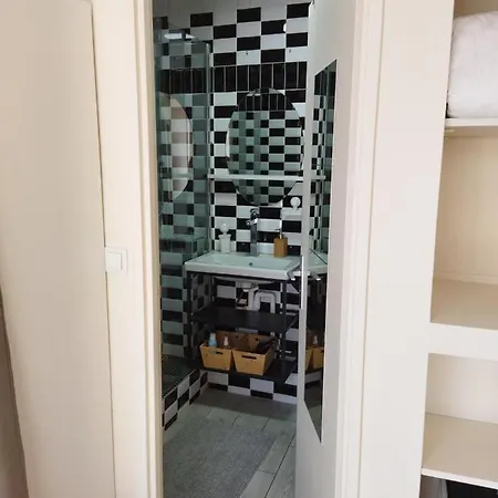 2 Pieces Renove شقة باريس